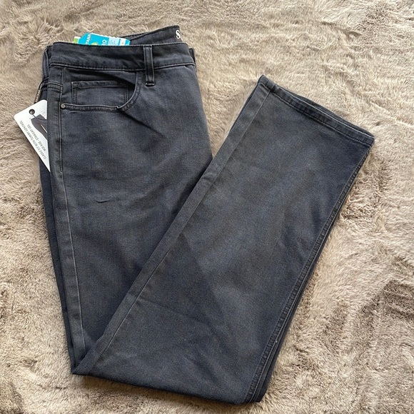 Santana Jeans - Straight Leg Jeans - Picture 2 of 5